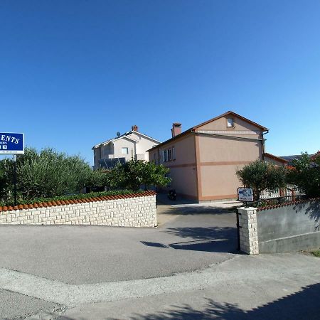 Apartments Ljubica Barbat na Rabu Zewnętrze zdjęcie
